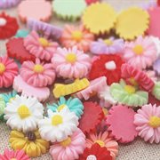 Cabochon marguerit - daisy. Mix. 13 mm. ca. 110 stk.